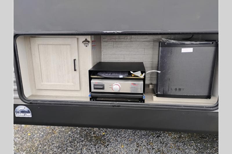 2026 Coachmen 2026 Coachmen Catalina Legacy Edition - thumbnail 9