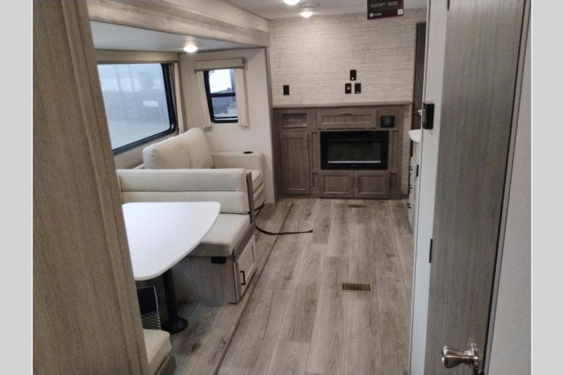 2026 Coachmen 2026 Coachmen Catalina Legacy Edition - thumbnail 11