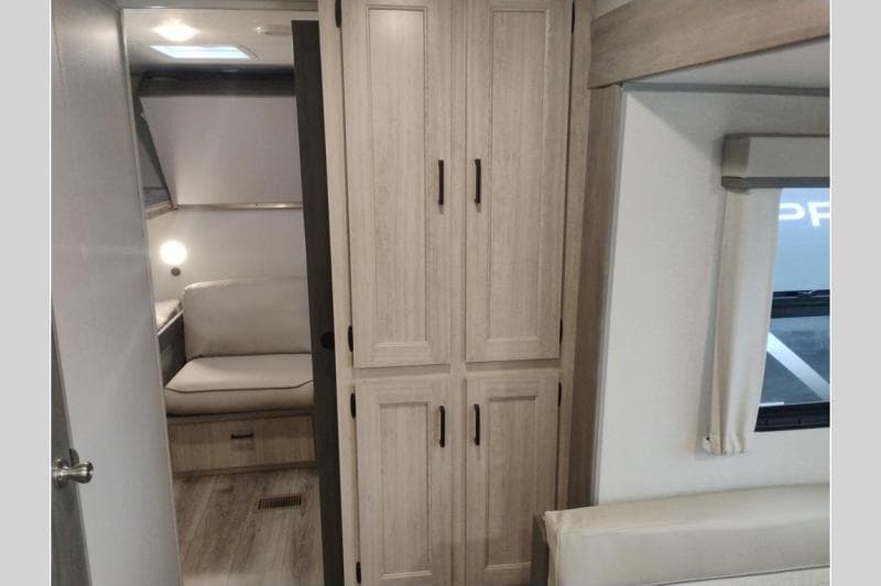 2026 Coachmen 2026 Coachmen Catalina Legacy Edition - thumbnail 18