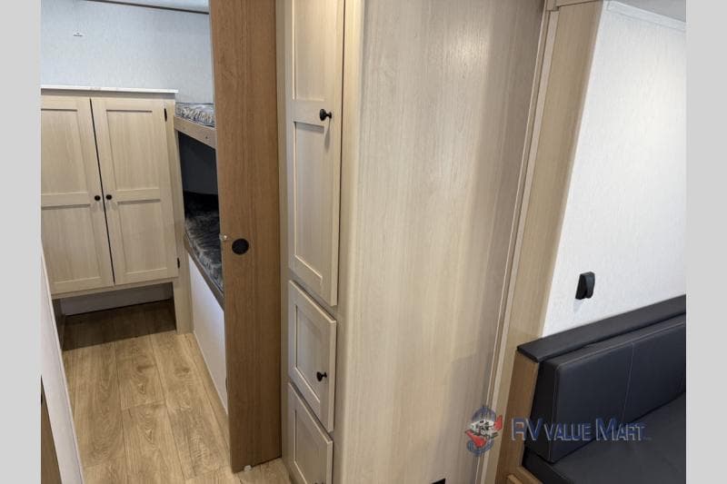 2026 Coachmen 2026 Coachmen Apex X Series - thumbnail 33