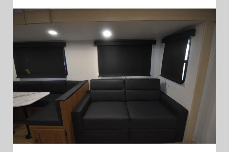 2026 Coachmen 2026 Coachmen Apex Ultra-Lite - thumbnail 8