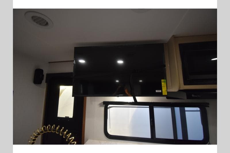 2026 Coachmen 2026 Coachmen Apex Ultra-Lite - thumbnail 15