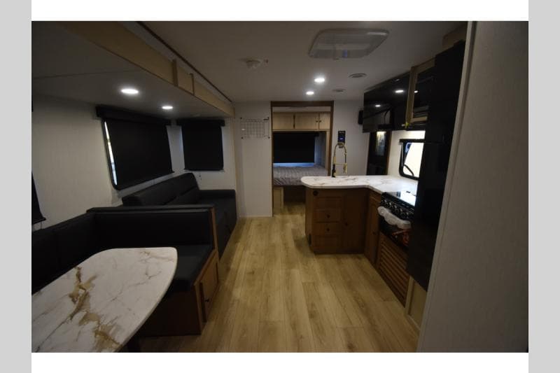 2026 Coachmen 2026 Coachmen Apex Ultra-Lite - thumbnail 20