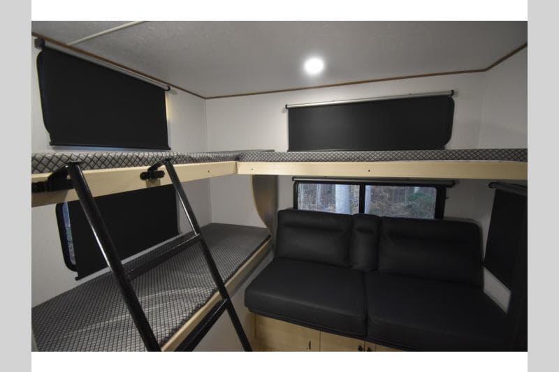 2026 Coachmen 2026 Coachmen Apex Ultra-Lite - thumbnail 21