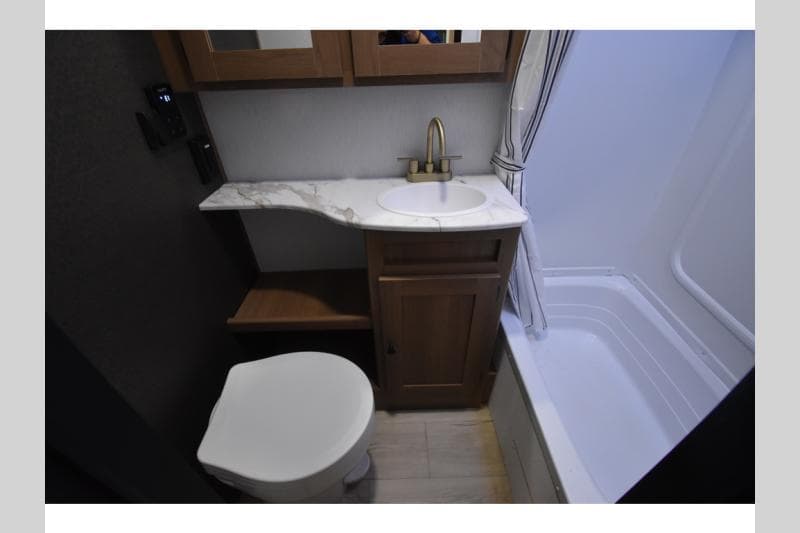 2026 Coachmen 2026 Coachmen Apex Ultra-Lite - thumbnail 29