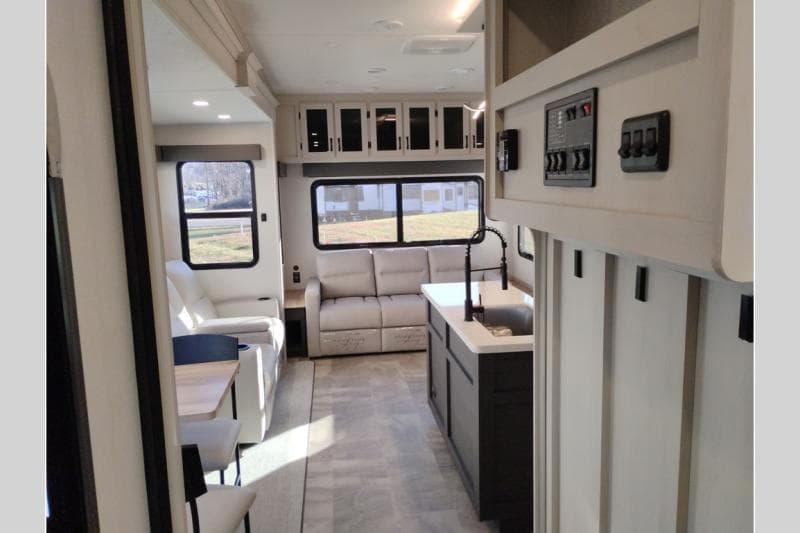 2026 Coachmen 2026 Coachmen Brookstone - thumbnail 33