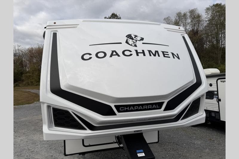 2026 Coachmen 2026 Coachmen Chaparral - thumbnail 3