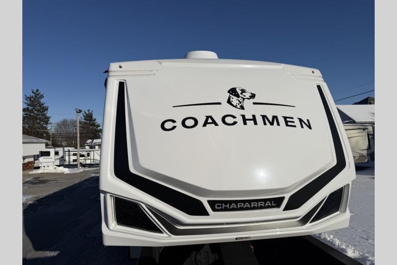 2026 Coachmen 2026 Coachmen Chaparral - thumbnail 3