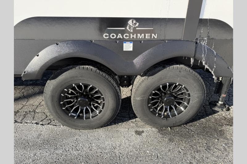 2026 Coachmen 2026 Coachmen Chaparral - thumbnail 6