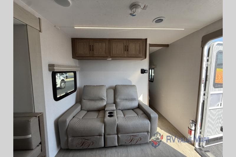 2026 Coachmen 2026 Coachmen Freedom Express Ultra Lite - thumbnail 12