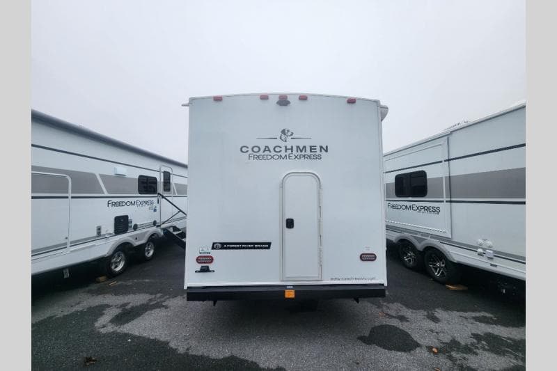 2026 Coachmen 2026 Coachmen Freedom Express Select - thumbnail 5