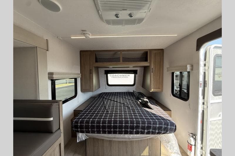 2026 Coachmen 2026 Coachmen Freedom Express Select - thumbnail 14