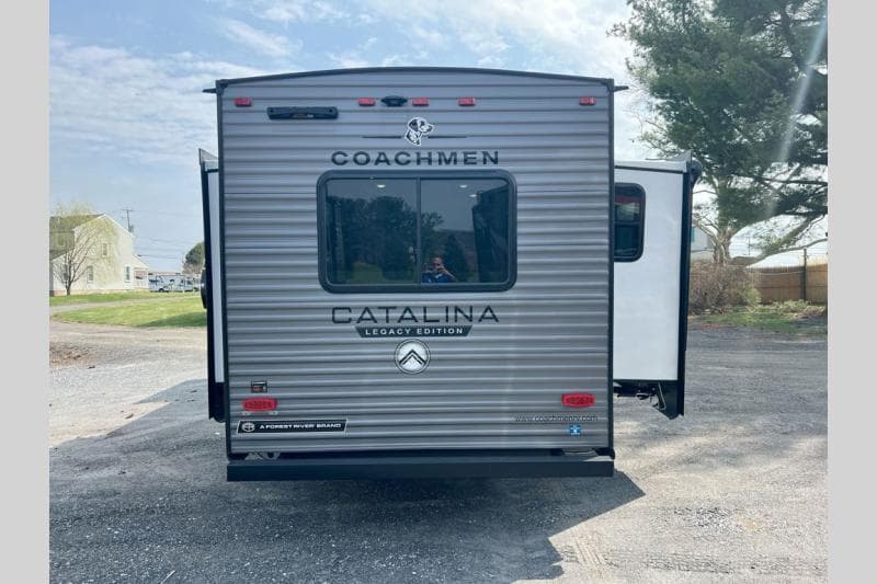 2026 Coachmen 2026 Coachmen Catalina Legacy Edition - thumbnail 5