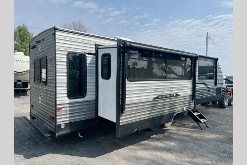 2026 Coachmen 2026 Coachmen Catalina Legacy Edition - thumbnail 6