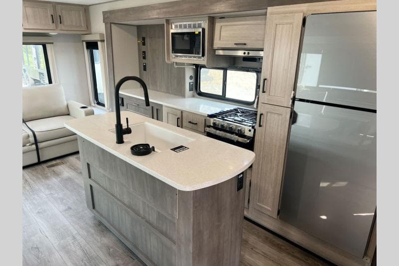 2026 Coachmen 2026 Coachmen Catalina Legacy Edition - thumbnail 16