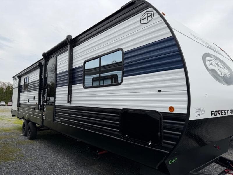 2026 Forest River Cherokee Wolf Den 304SR
