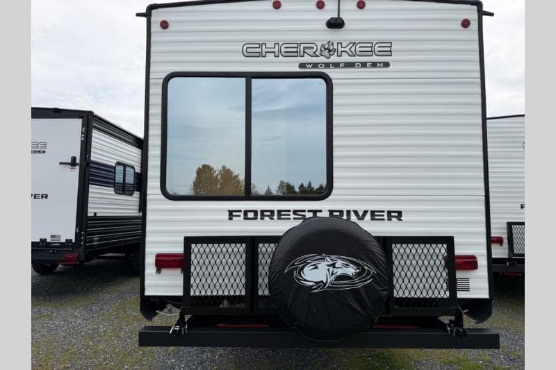 2026 Forest River 2026 Forest River Cherokee Wolf Den - thumbnail 5