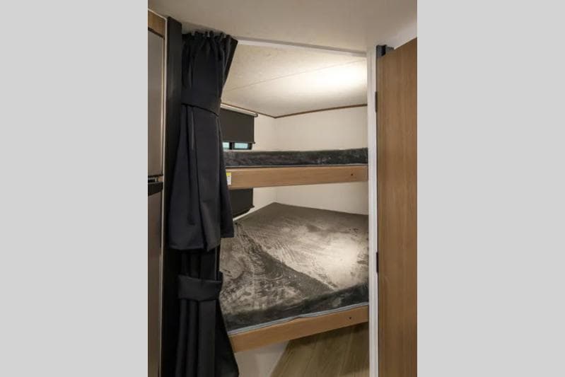 2027 Coachmen 2027 Coachmen Apex Nano - thumbnail 5