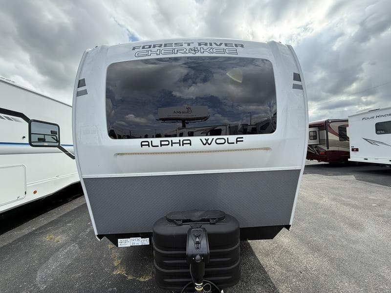 2026 Forest River 2026 Forest River Cherokee Alpha Wolf - thumbnail 3