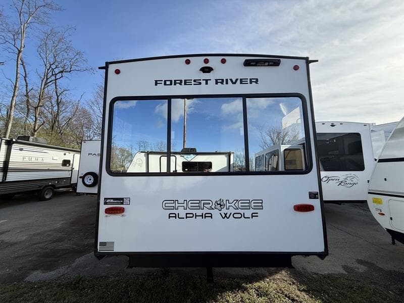 2025 Forest River 2025 Forest River Cherokee Alpha Wolf - thumbnail 7