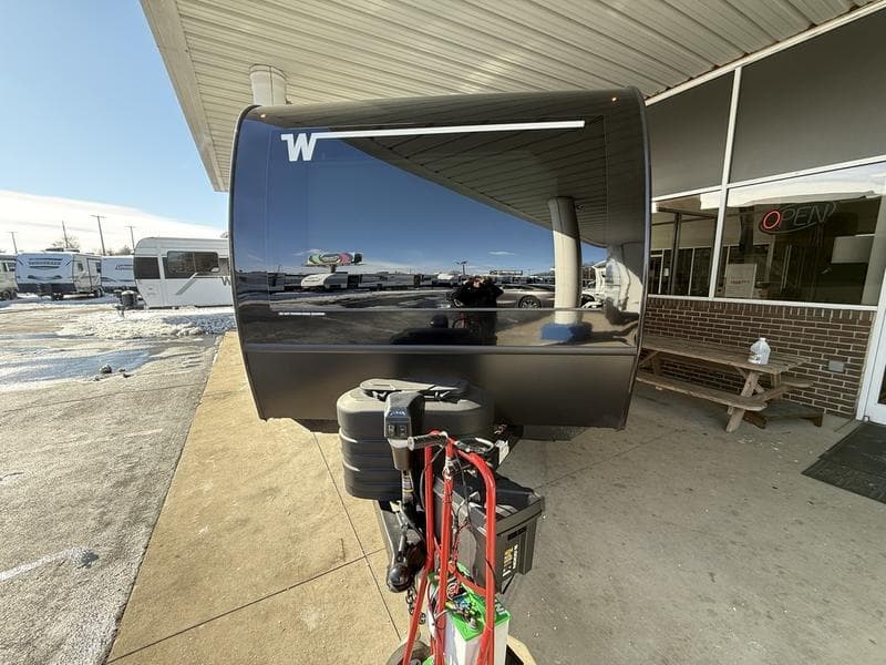 2026 Winnebago 2026 Winnebago Thrive - thumbnail 3