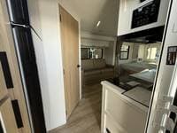 2026 Winnebago 2026 Winnebago Thrive - thumbnail 16