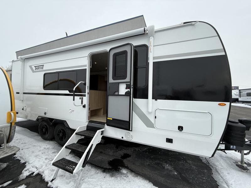 2026 Winnebago Thrive 22MLS