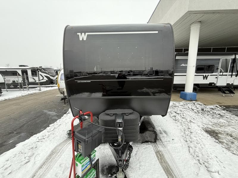 2026 Winnebago 2026 Winnebago Thrive - thumbnail 3