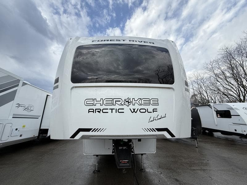 2026 Forest River 2026 Forest River Cherokee Arctic Wolf - thumbnail 3