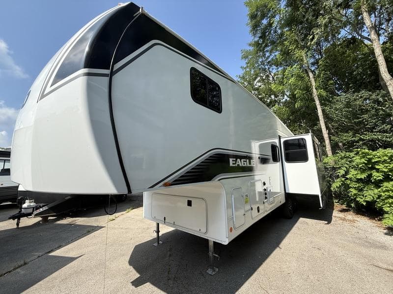 2025 Jayco 2025 Jayco Eagle - thumbnail 4