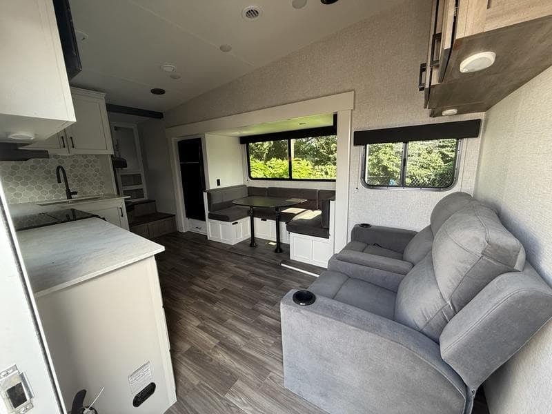 2025 Jayco 2025 Jayco Eagle - thumbnail 5