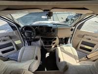 2026 Winnebago 2026 Winnebago Sunflyer - thumbnail 17