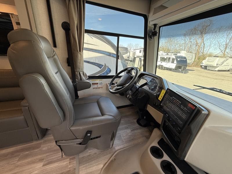 2026 Thor Motor Coach 2026 Thor Motor Coach Windsport - thumbnail 9