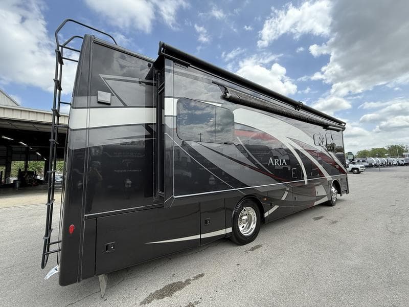 2018 Thor Motor Coach 2018 Thor Motor Coach Aria - thumbnail 6