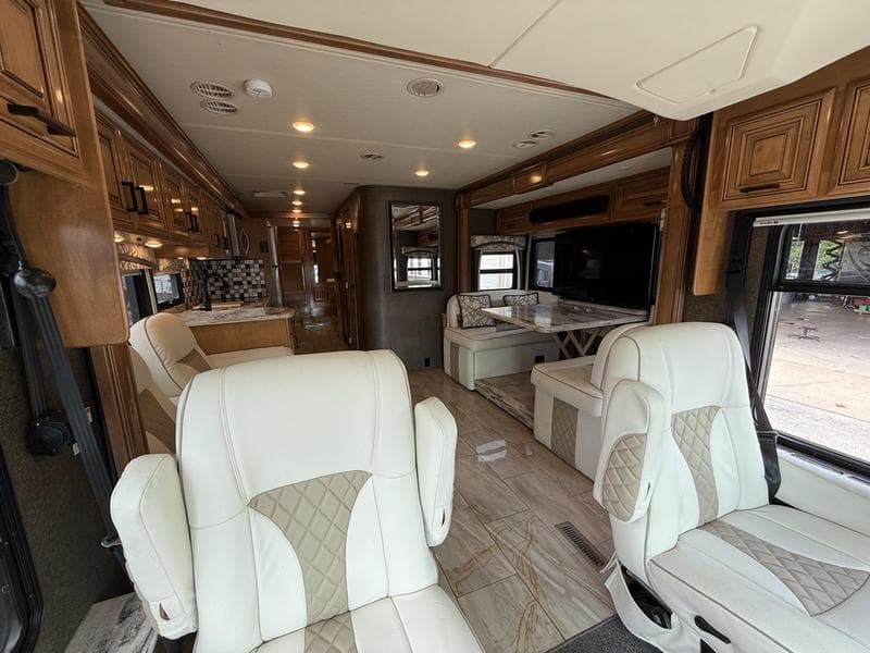 2018 Thor Motor Coach 2018 Thor Motor Coach Aria - thumbnail 7