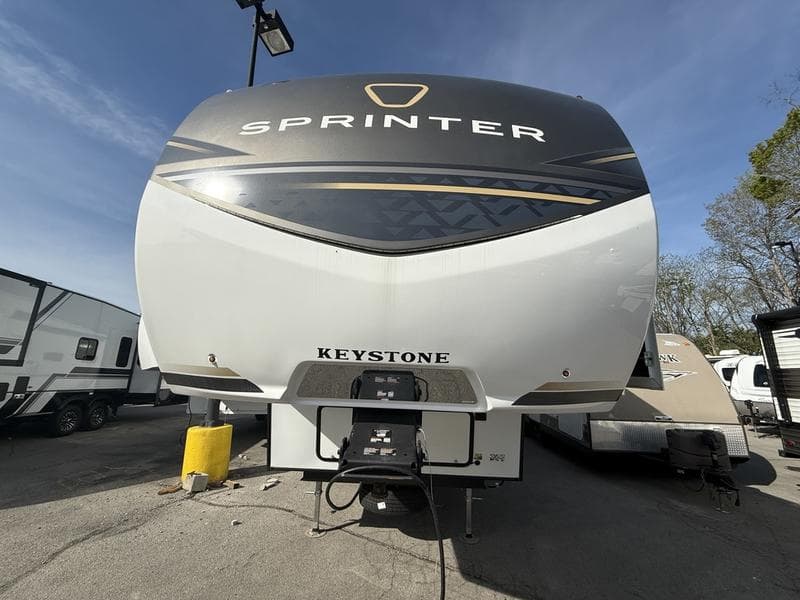 2026 Keystone 2026 Keystone Sprinter - thumbnail 2