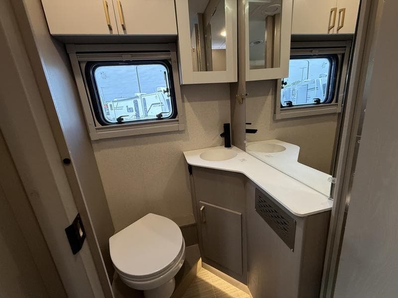 2027 Winnebago 2027 Winnebago View - thumbnail 17