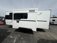 2026 Winnebago 2026 Winnebago Thrive - thumbnail 12