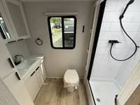2026 Winnebago 2026 Winnebago Thrive - thumbnail 17
