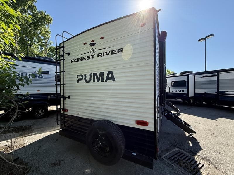 2026 Forest River 2026 Forest River Puma - thumbnail 4