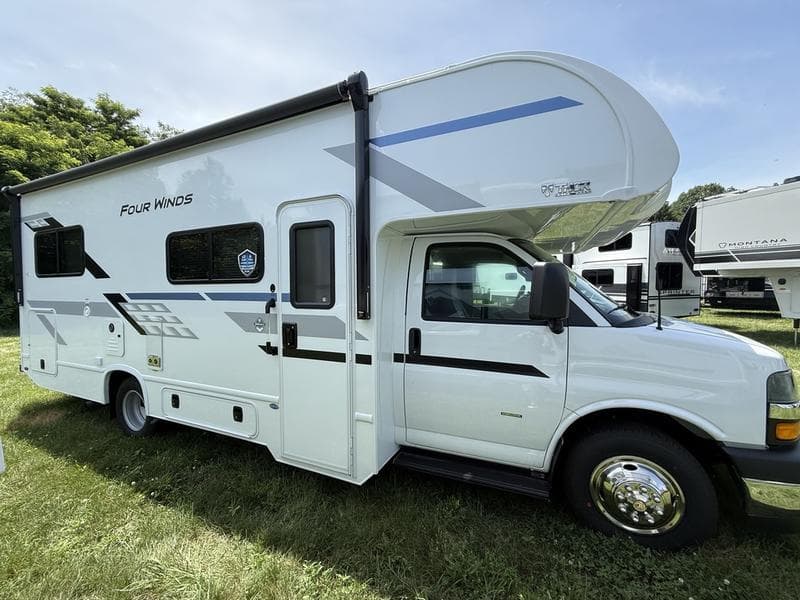 2027 Thor Motor Coach Four Winds 25Z