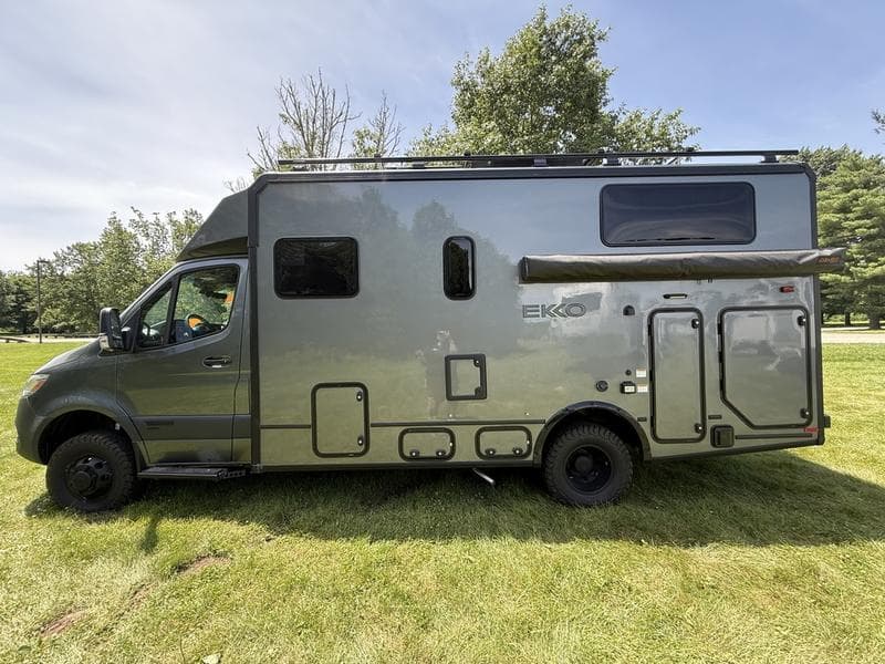 2027 Winnebago 2027 Winnebago Ekko - thumbnail 4