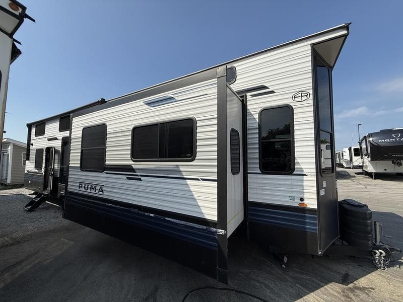 2025 Forest River Puma 402LFT