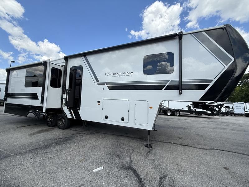 2026 Keystone Montana High Country 300RK
