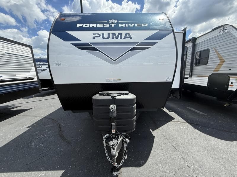 2027 Forest River 2027 Forest River Puma - thumbnail 3
