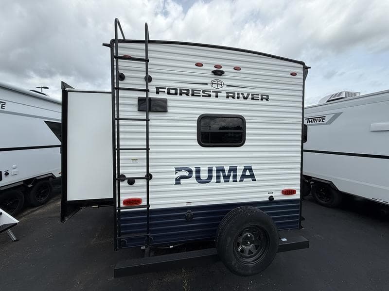 2027 Forest River 2027 Forest River Puma - thumbnail 5