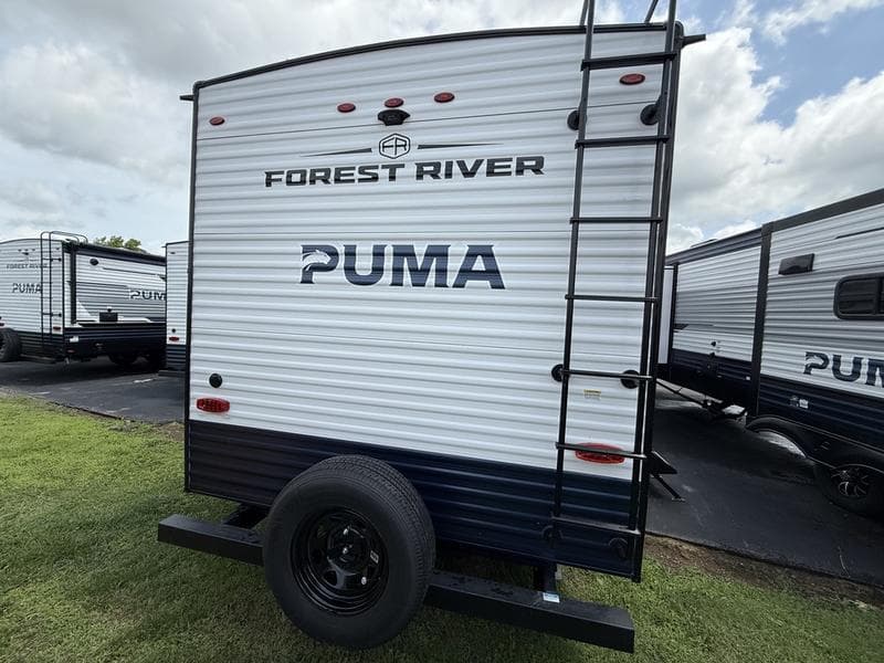 2027 Forest River 2027 Forest River Puma - thumbnail 5