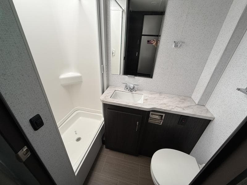 2027 Winnebago 2027 Winnebago Sunflyer - thumbnail 14