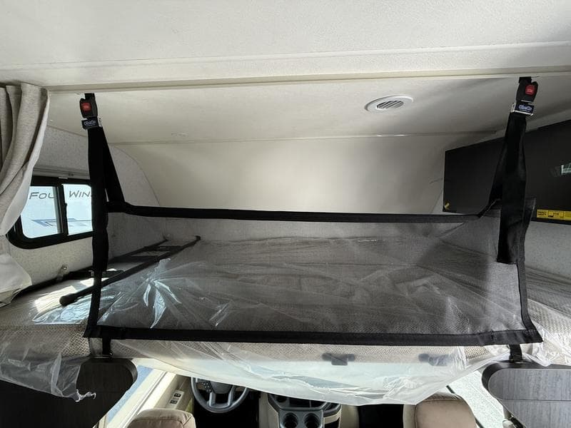 2027 Winnebago 2027 Winnebago Sunflyer - thumbnail 8