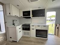 2027 Winnebago 2027 Winnebago Thrive - thumbnail 21